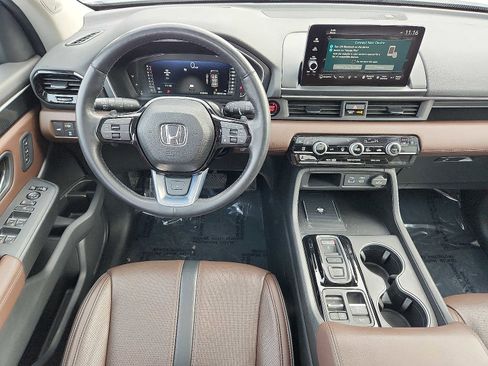 Certified 2024 Honda Pilot Elite image 11