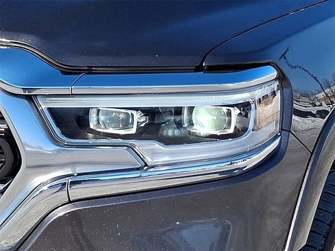 Used 2019 RAM 1500 Limited image 8