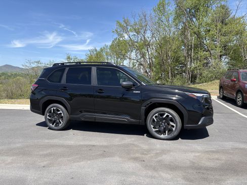 New 2026 Subaru Forester Premium image 7