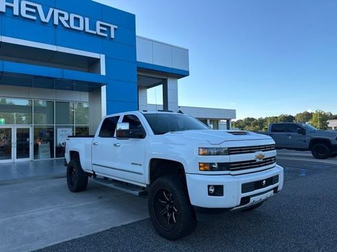 Used 2019 Chevrolet Silverado 2500 LTZ w/ Duramax Plus Package AWD/4WD image 3