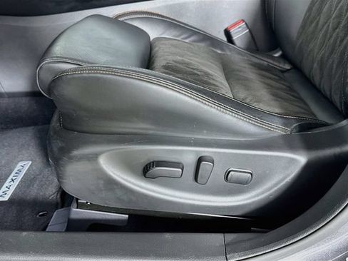 Used 2023 Nissan Maxima SR w/ Sport Mat Group FWD image 23