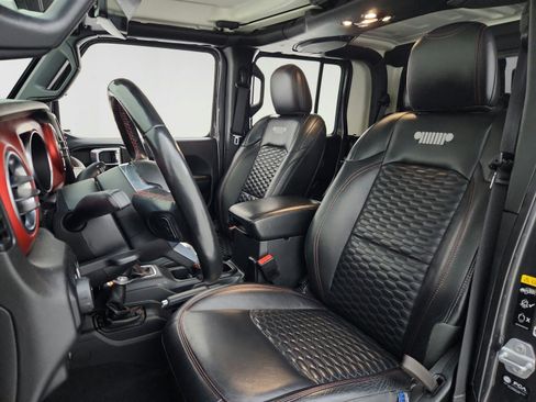 Used 2021 Jeep Gladiator Rubicon AWD/4WD image 17