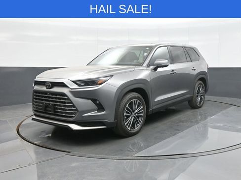 Certified 2026 Toyota Grand Highlander MAX Platinum image 3