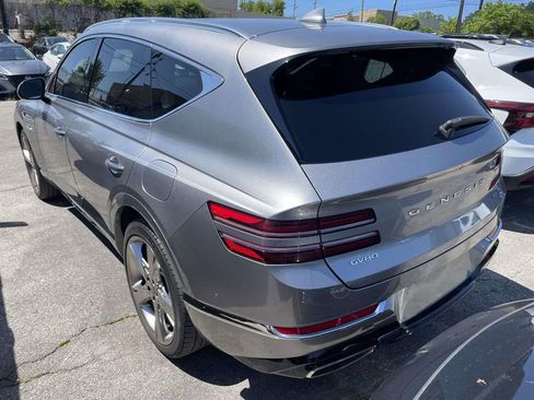 Used 2024 Genesis GV80 2.5T w/ Prestige Package AWD/4WD image 4