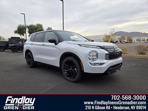 Used 2023 Mitsubishi Outlander SEL image 1