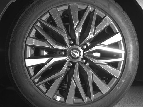 Used 2025 Nissan Altima 2.5 SV image 12