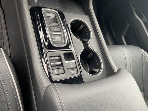 Used 2023 Honda Pilot Elite image 21