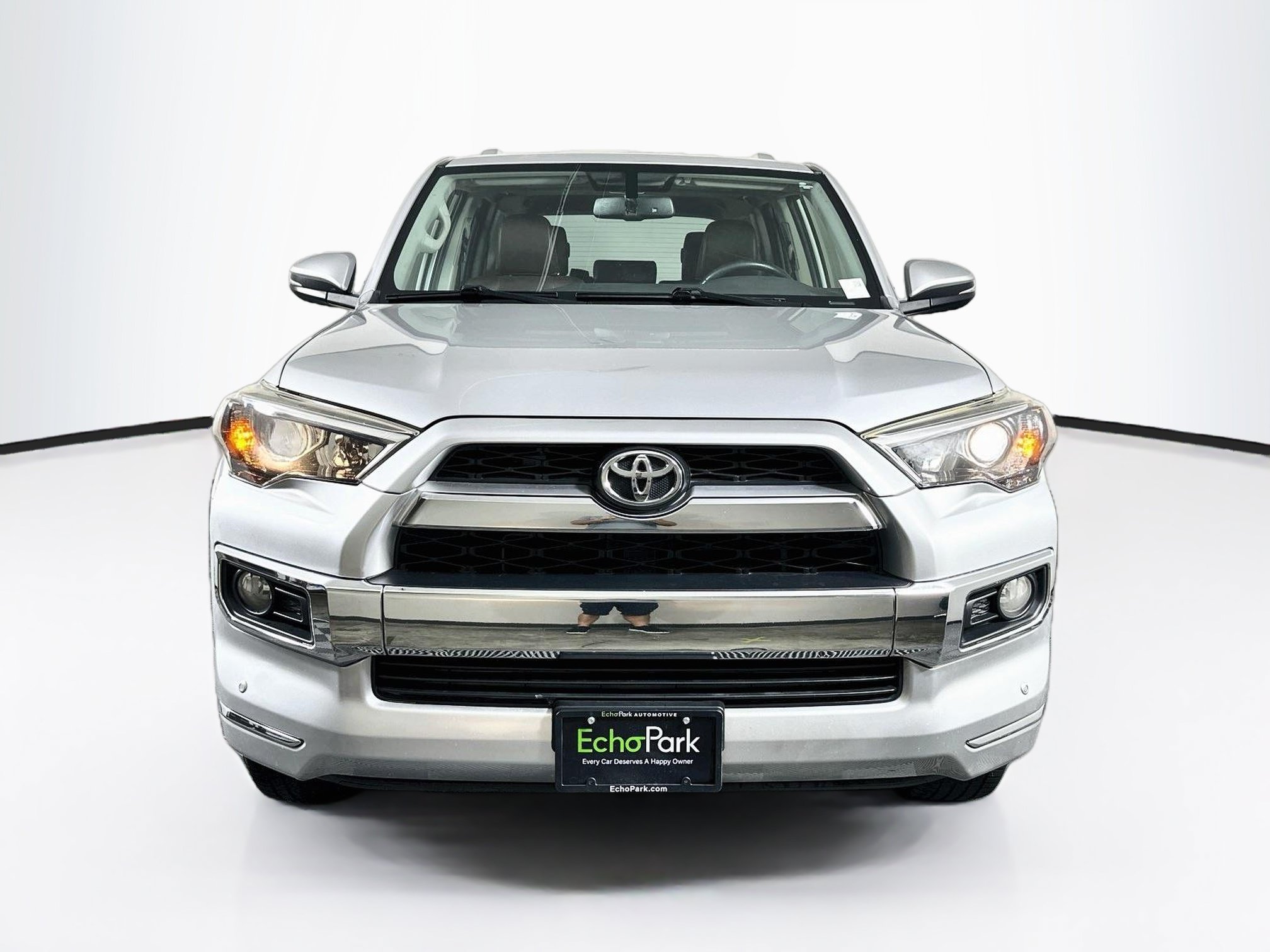 Used 2018 Toyota 4Runner Limited AWD/4WD image 2
