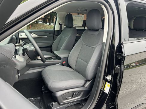New 2026 Ford Explorer Active RWD image 14