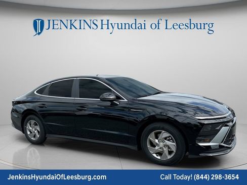 New 2026 Hyundai Sonata SE FWD image 1