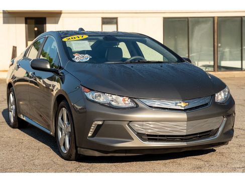 Used 2017 Chevrolet Volt LT w/ Comfort Package FWD image 31