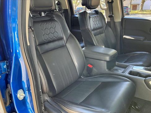 Used 2024 Nissan Frontier SL w/ Technology Package image 26