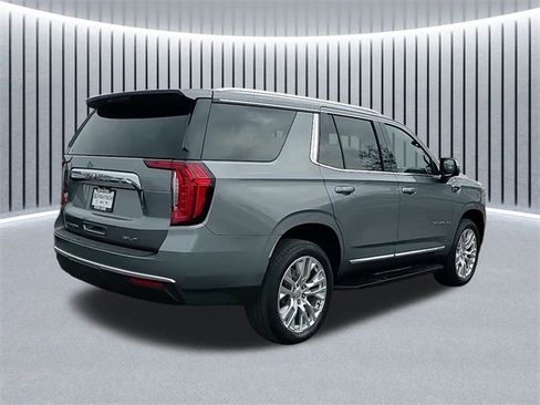 Used 2021 GMC Yukon SLT w/ SLT Luxury Plus Package image 4