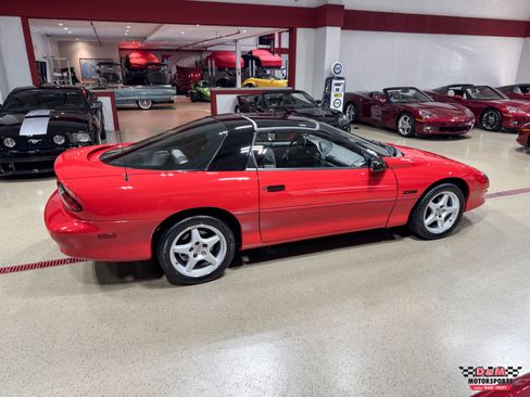 Used 1994 Chevrolet Camaro Z28 RWD image 48