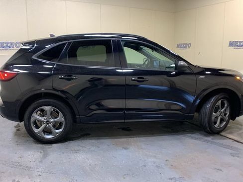 Used 2024 Ford Escape ST-Line w/ Tech Pack #1 AWD/4WD image 2