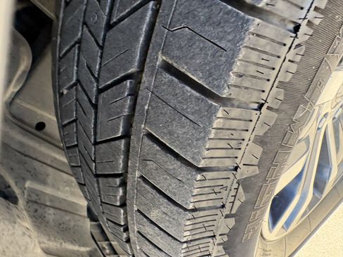 Used 2017 Nissan Armada SL w/ Moonroof Package image 7