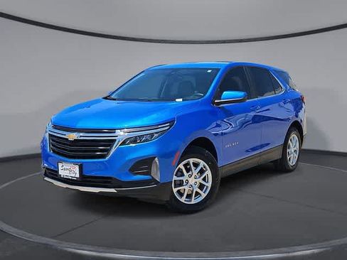 Used 2024 Chevrolet Equinox LT w/ Driver Convenience Package AWD/4WD image 1