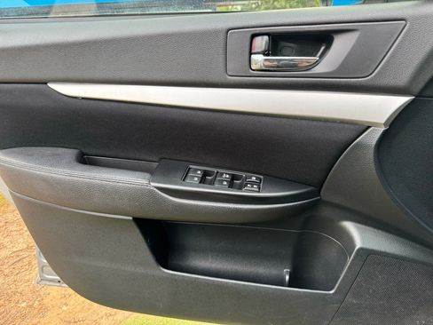 Used 2014 Subaru Outback 2.5i Premium w/ Moonroof Package image 16