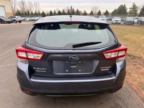 Used 2017 Subaru Impreza 2.0i image 2