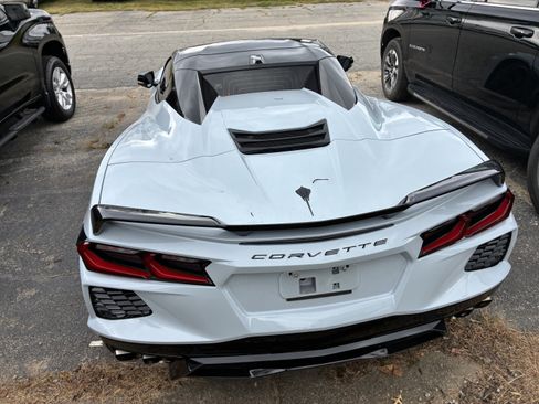 Used 2021 Chevrolet Corvette Stingray Premium Conv w/ Z51 Performance Package RWD image 7