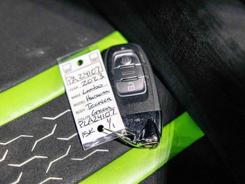 Used 2023 Lamborghini Huracan Tecnica image 42