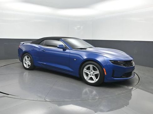 Used 2020 Chevrolet Camaro LT RWD image 32