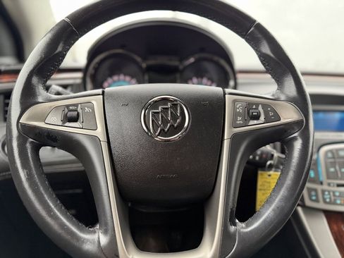 Used 2011 Buick LaCrosse CXL image 19
