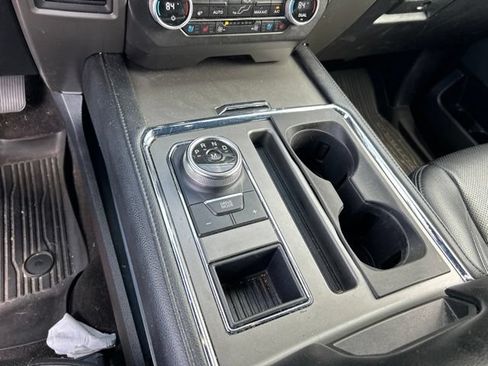 Used 2021 Ford Expedition Max XLT RWD image 28