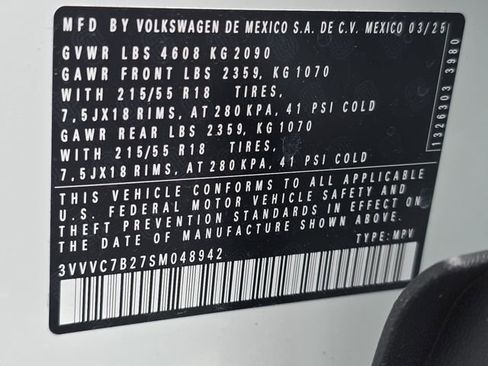 Used 2025 Volkswagen Taos SE AWD/4WD image 35