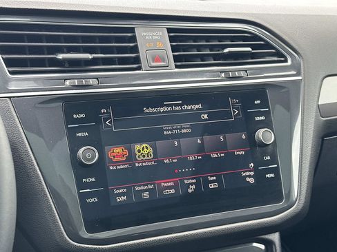 Used 2023 Volkswagen Tiguan SE R-Line image 29