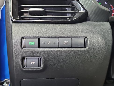Used 2023 Nissan Sentra SV w/ Trunk Package FWD image 24