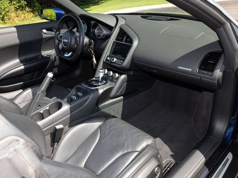 Used 2014 Audi R8 V8 w/ Convenience Package AWD/4WD image 45
