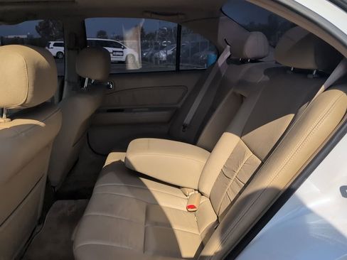 Used 1997 INFINITI I30 FWD image 8