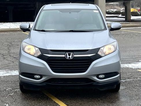 Certified 2018 Honda HR-V EX image 2