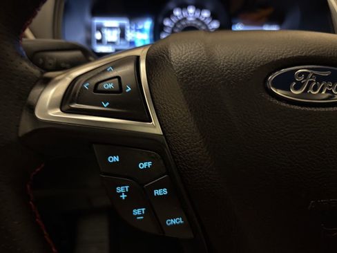 Used 2023 Ford Edge ST-Line image 16