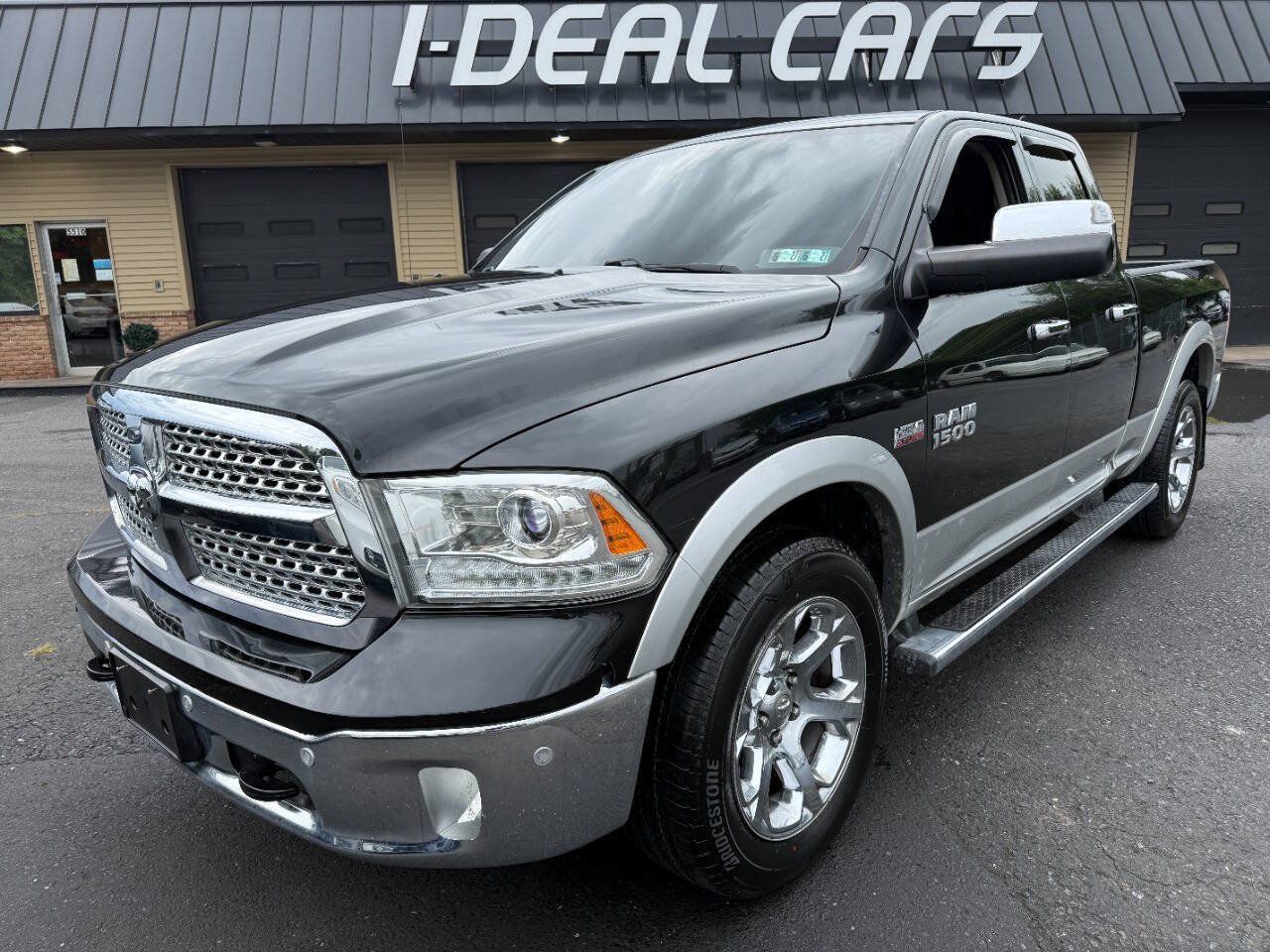 Used 2017 RAM 1500 Laramie w/ Convenience Group AWD/4WD image 1