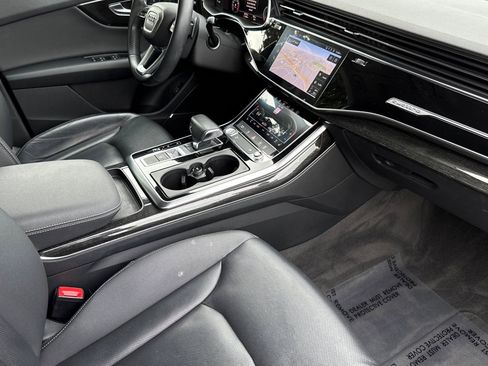 Used 2019 Audi Q8 Premium Plus w/ Premium Plus image 19