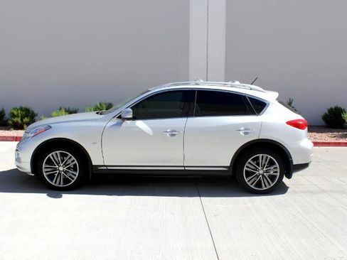 Used 2016 INFINITI QX50 AWD w/ Premium Plus Package image 8