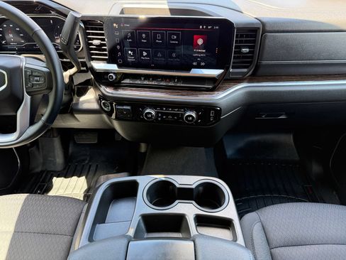 Used 2024 GMC Sierra 2500 SLE w/ SLE Value Package; AWD/4WD image 19