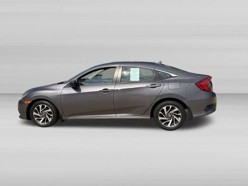 Used 2017 Honda Civic EX image 7