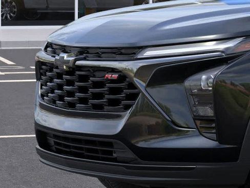 New 2025 Chevrolet Trax RS image 13