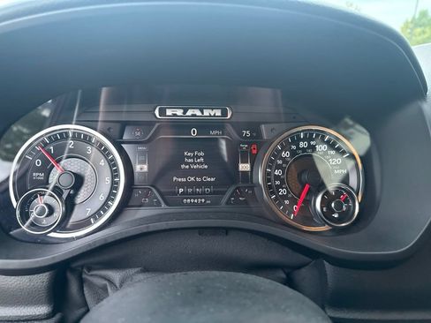 Used 2022 RAM 1500 Lone Star RWD image 6