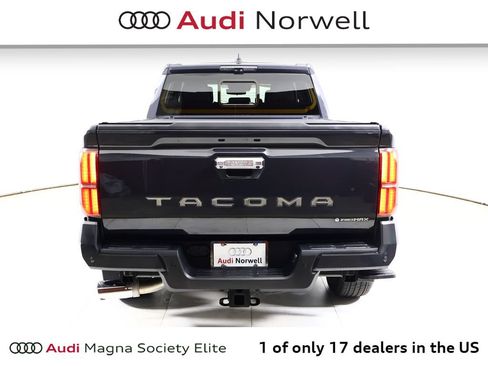 Used 2024 Toyota Tacoma Limited AWD/4WD image 17
