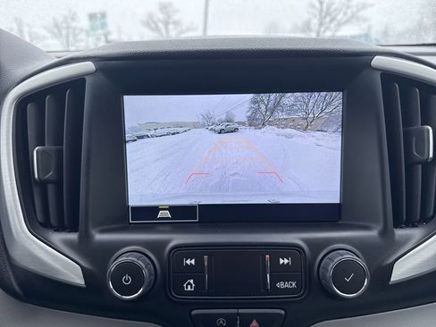 Used 2022 GMC Terrain SLT image 33