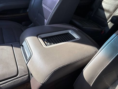 Used 2020 GMC Yukon XL Denali RWD image 42