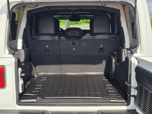 Used 2021 Jeep Wrangler Unlimited Rubicon image 9