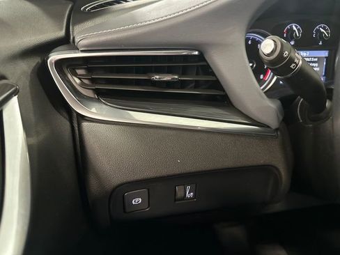 Certified 2023 Buick Enclave Essence image 26