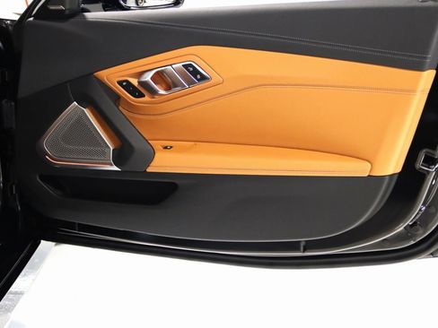 Used 2024 BMW Z4 M40i w/ Premium Package image 54