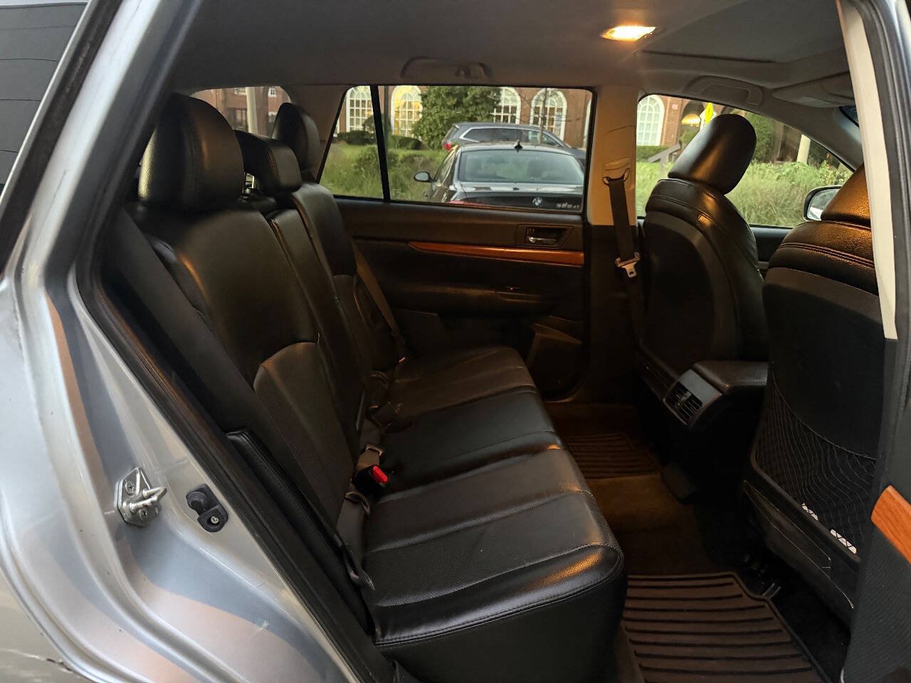 Used 2013 Subaru Outback 2.5i Limited w/ Popular Pkg 3 AWD/4WD image 16