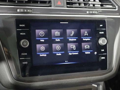 Used 2023 Volkswagen Tiguan SE R-Line AWD/4WD image 27